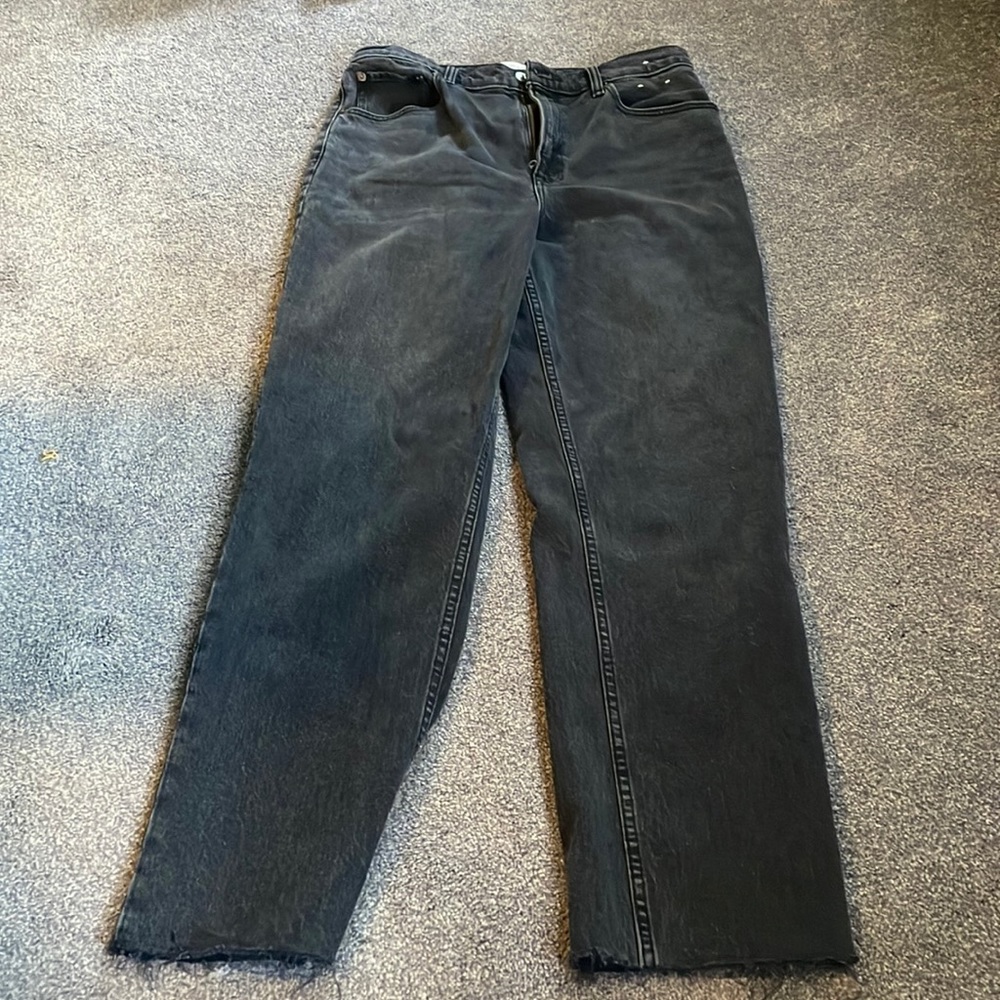 Abercrombie Ultra High Rise 90s Straight Jean